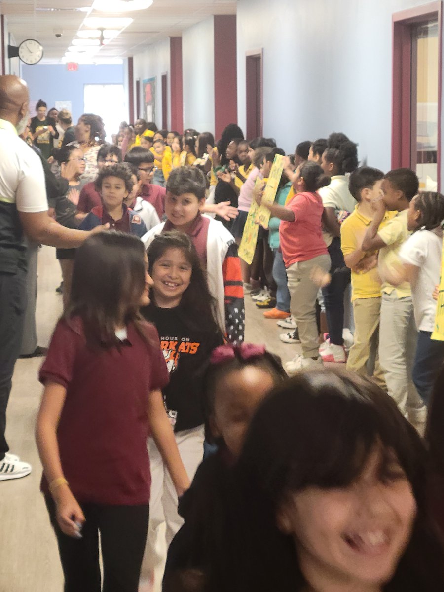 Link Elementary tweet media