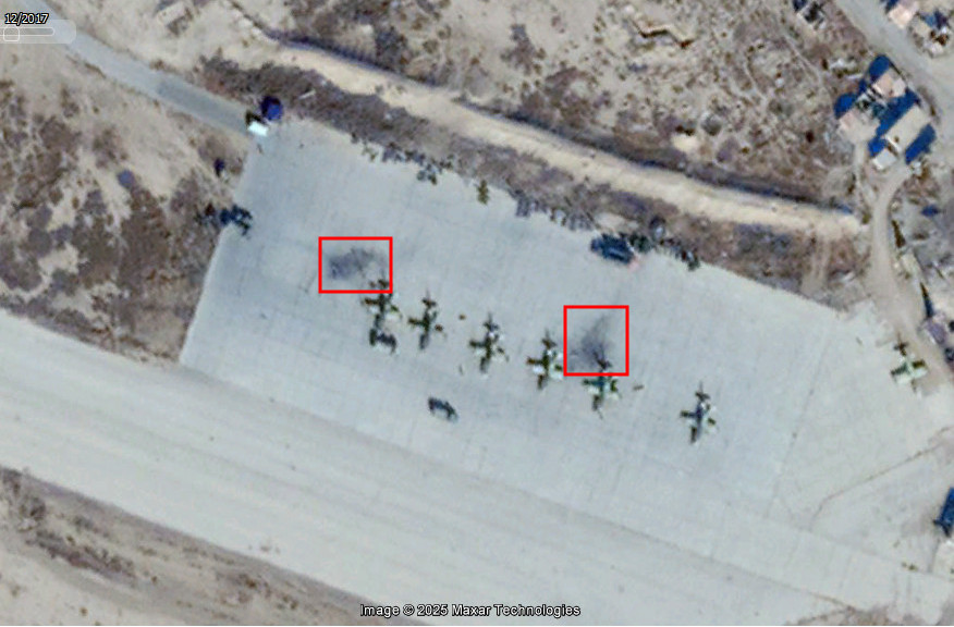 QalaatAlMudiq's tweet image. #Syria: on 13th November 2017, after #ISIS lost the region to a Russian-led offensive, a commando of 5-6 Chechens carried out the group's most sophisticated operation.

They arrived at #DeirEzzor Airbase posing as Russian soldiers, speaking Russian and wearing Russian Army