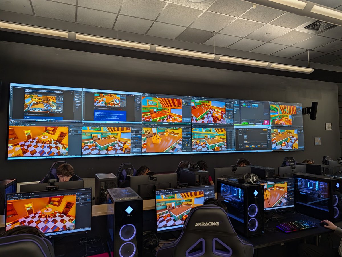 OBKnightseSport's tweet photo. Esports II is diving into game design with Unreal Engine 🎮

Students are building Rube Goldberg Machines, learning how to manipulate real-world physics inside a game environment.

Huge shoutout to @GameplanEd for the lessons powering this project!
@FazioSally https://t.co/vO2qdWyxGz