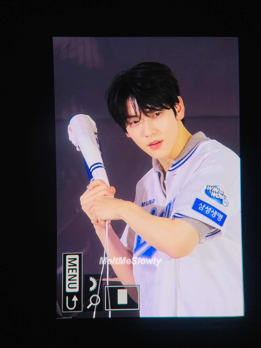 𝙈𝙚𝙡𝙩 𝙈𝙚 𝙎𝙡𝙤𝙬𝙡𝙮 tweet media