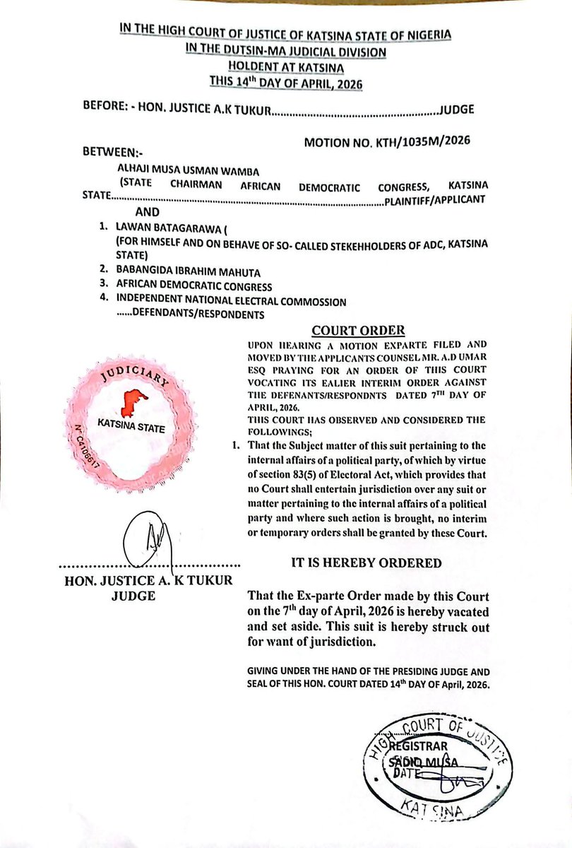 زَوْجَيْن 👩‍❤️‍👨 tweet media