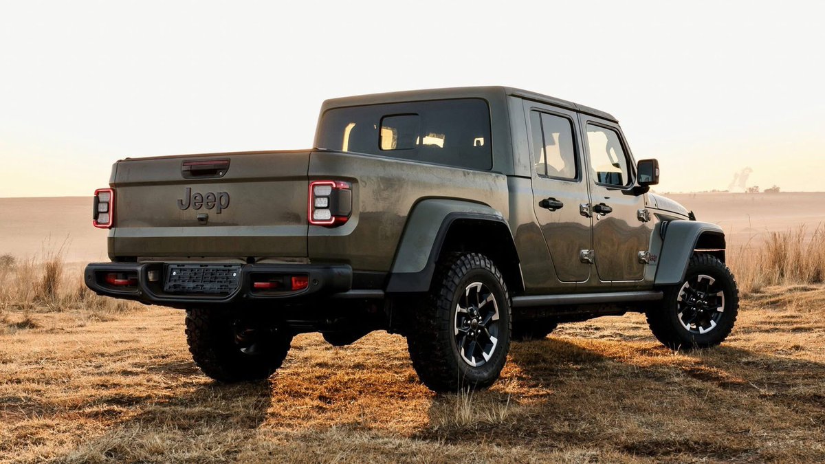 Hermaine M tweet media