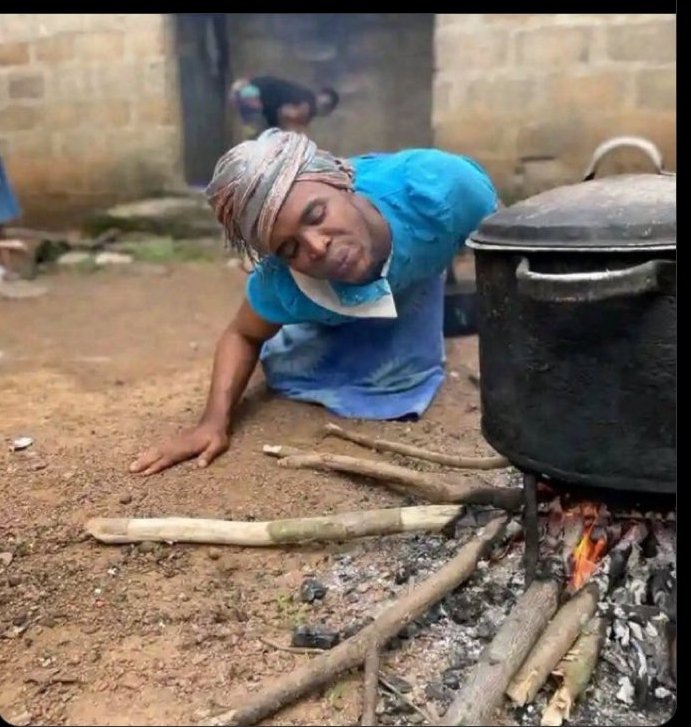 mumsymaleek's tweet image. 2 more days to celebrate with @omoktp ...💃💃💃 We are painting this X app red on that day ooo🎉🎉💥. 

Be sure to be there o. I don clear you now o. Happy birthday in advance sir🙏🏼❤️. 

#Bethere  😉✌🏼