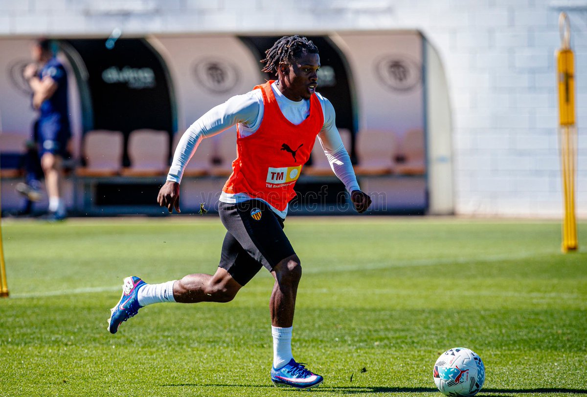 Valencia CF tweet media