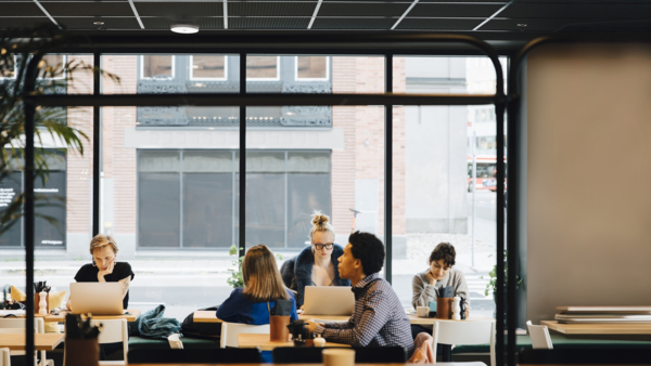 europawire's tweet image. Ericsson and Proptivity Introduce New Shared Infrastructure Model for Scalable Indoor 5G Connectivity news.europawire.eu/ericsson-enabl…

@ericsson @proptivity #digital #indoor #5G #Oslo #commercial #investments #infrastructure #partnership #innovation