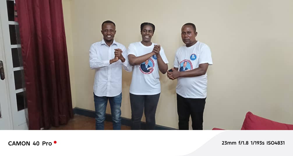 La rédynamisation de <a href="/Ensemble_MK/">Ensemble pour la République</a> en marche à Mbandaka (Équateur) ! 
Réunion de la Coordination dirigée par le Docteur Richard MBANGI avec la participation de la Présidente nationale de la DFC, Hon. Tania MOKOLO ! 
<a href="/bolengetenge/">Dieudonné Bolengetenge</a> <a href="/SalomonKalonda/">Salomon SK Della</a> <a href="/paddoubonolino1/">paddou bonolinoli</a> <a href="/mkchoixdupeuple/">katumbichoixdupeuple</a>