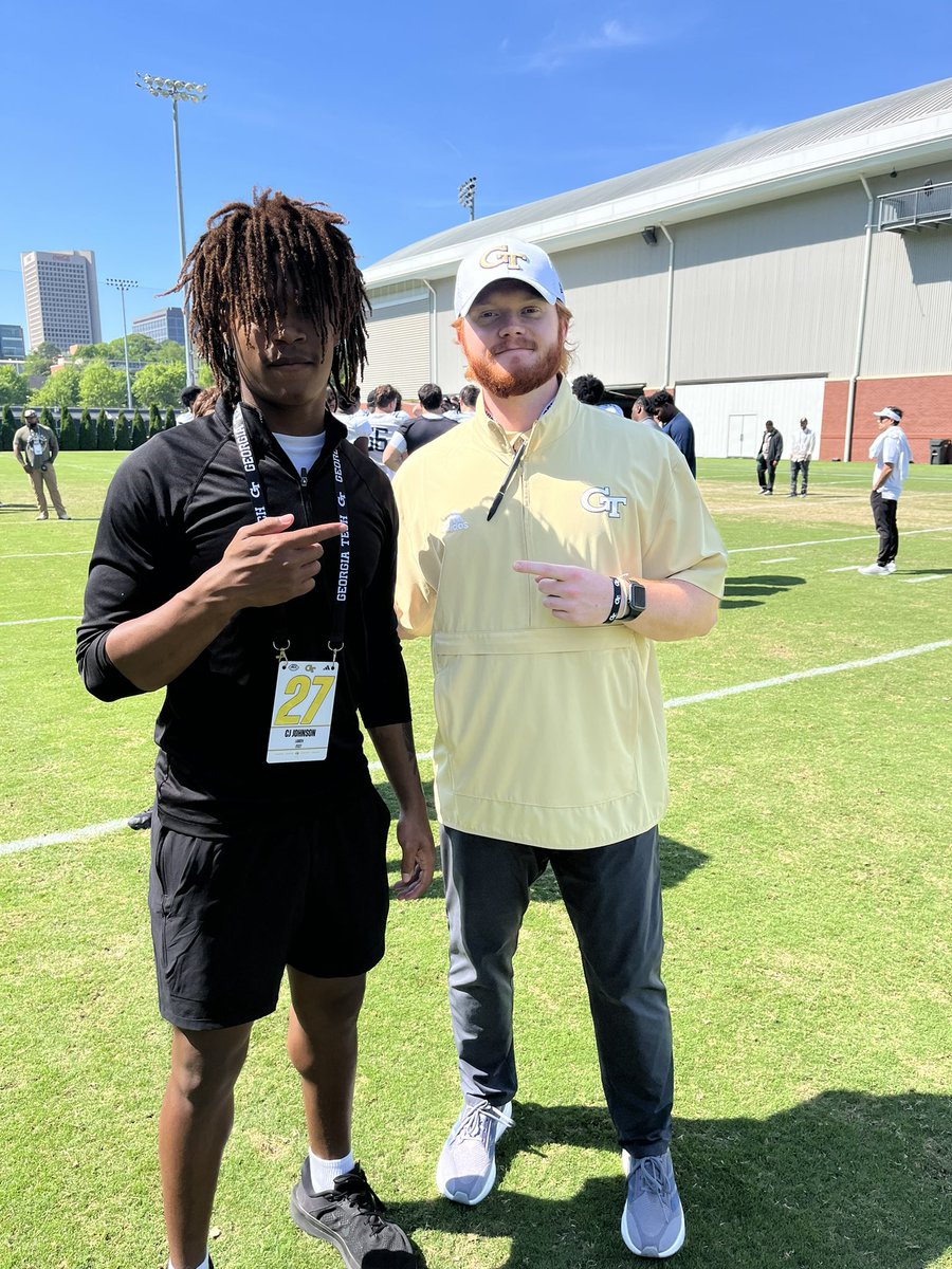 cjjohnson_26's tweet photo. I had an AMAZING time at yesterday’s practice, truly blessed to be able to experience the atmosphere at Georgia Tech. Thank you to all the coaches and staff for the hospitality . #stingem🐝 @Coach_KJones7 @CoachAnderson28 @J_Boras @coachmartin10 @CoachTMaloof @LanierRecruits @CoachCBurress