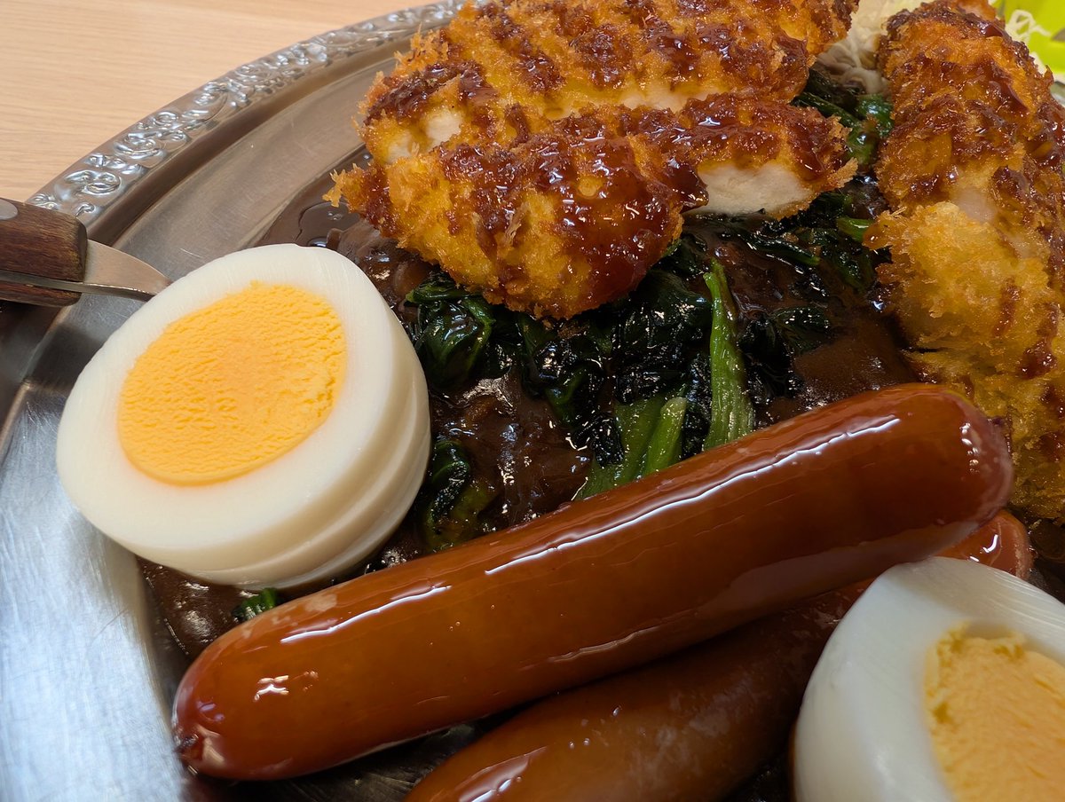 Mr_Gedo's tweet photo. 今日は5のつく日なのでゴーゴーカレー

トッピングはほうれん草
野菜トッピングが復活してたのに気づいたので即注文

野菜トッピングは揚げ物の罪悪感を抑えてくれる
#飯テロ神くー団 https://t.co/6nCmdN86iS
