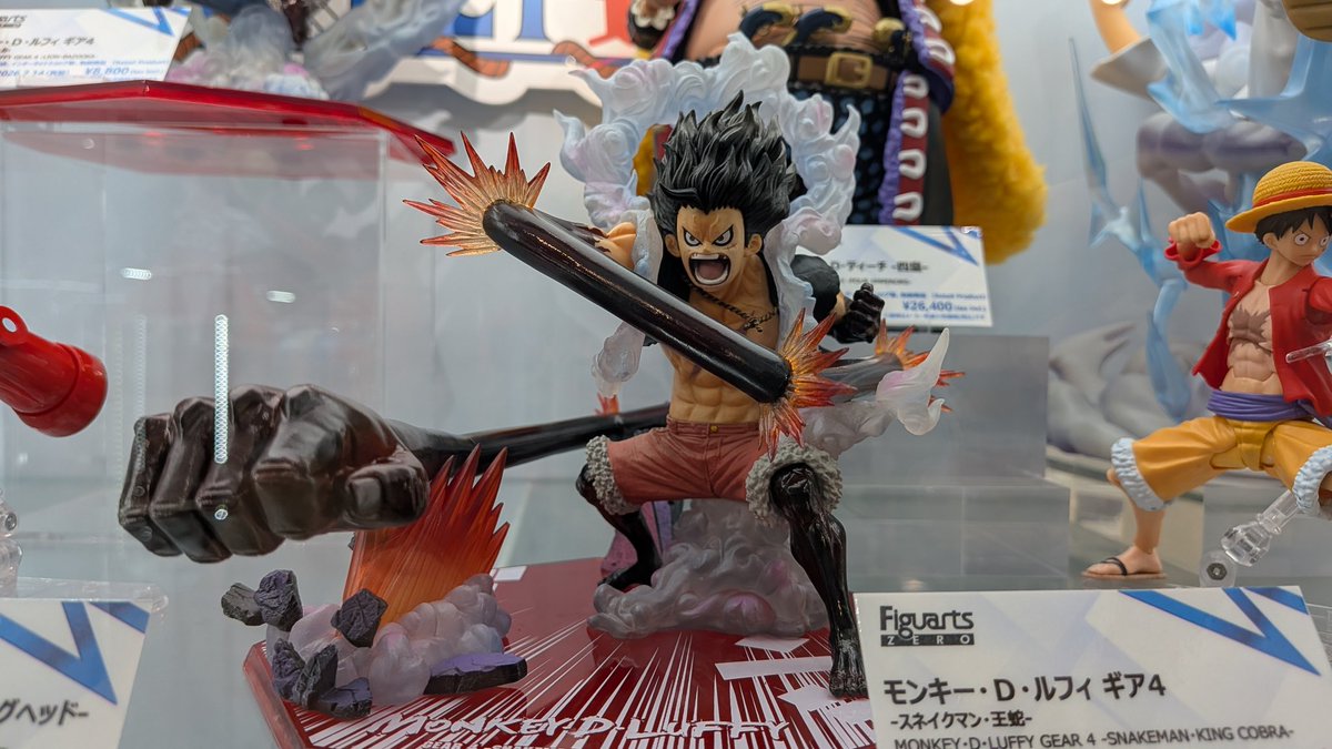 魂ストアにあったルフィのフィギュアーツZERO展示！