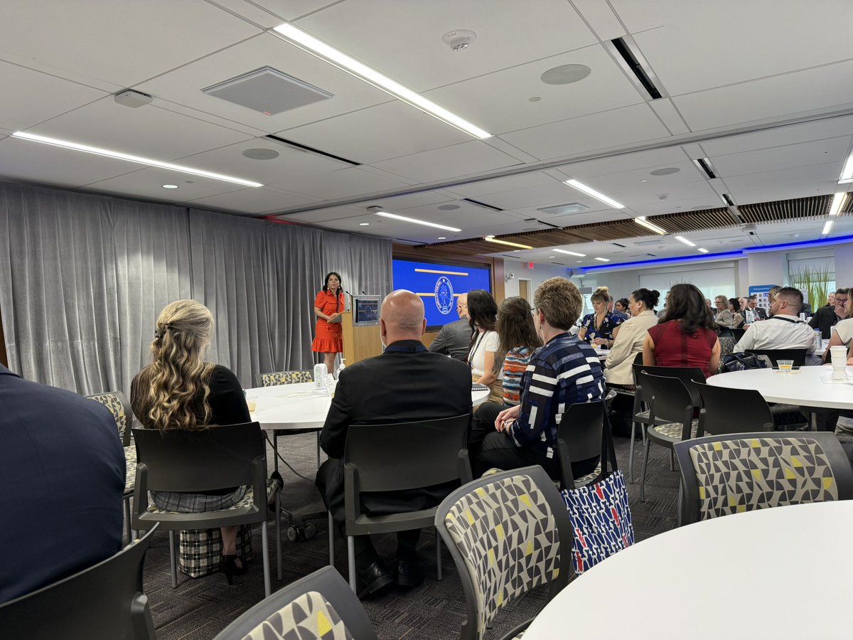 alaskalandmine's tweet image. The Landmine is in D.C. for the Alaska on the Hill event! More than 100 business and industry people are here. Juneau could get interesting this week with so many industry leaders out of state 😂 #akleg