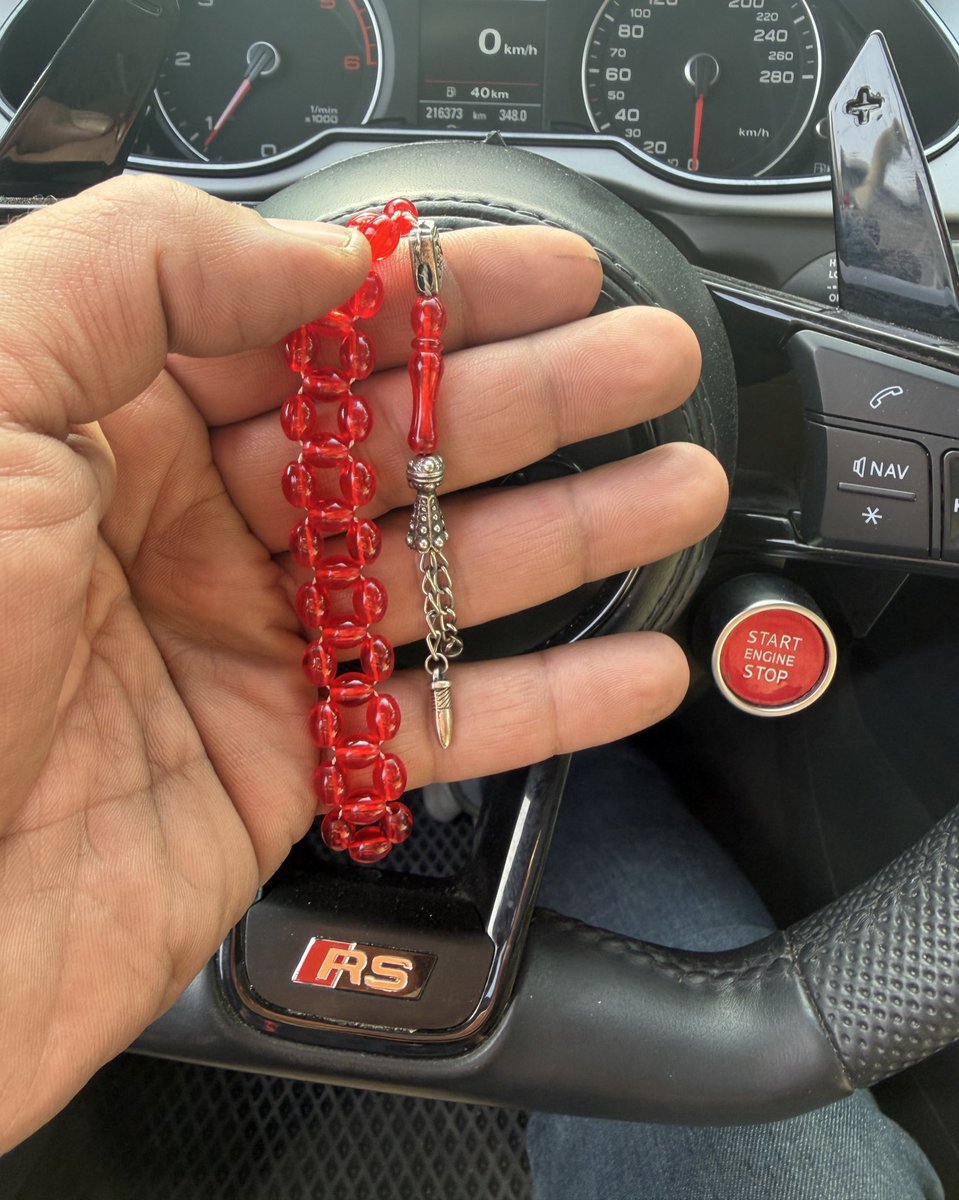 ciobankk's tweet image. Kehribar yada oltu ikiside olur 

Varmı anlayan bu işten bi yardımcı olsun 

#tesbih kısa bişey böyle