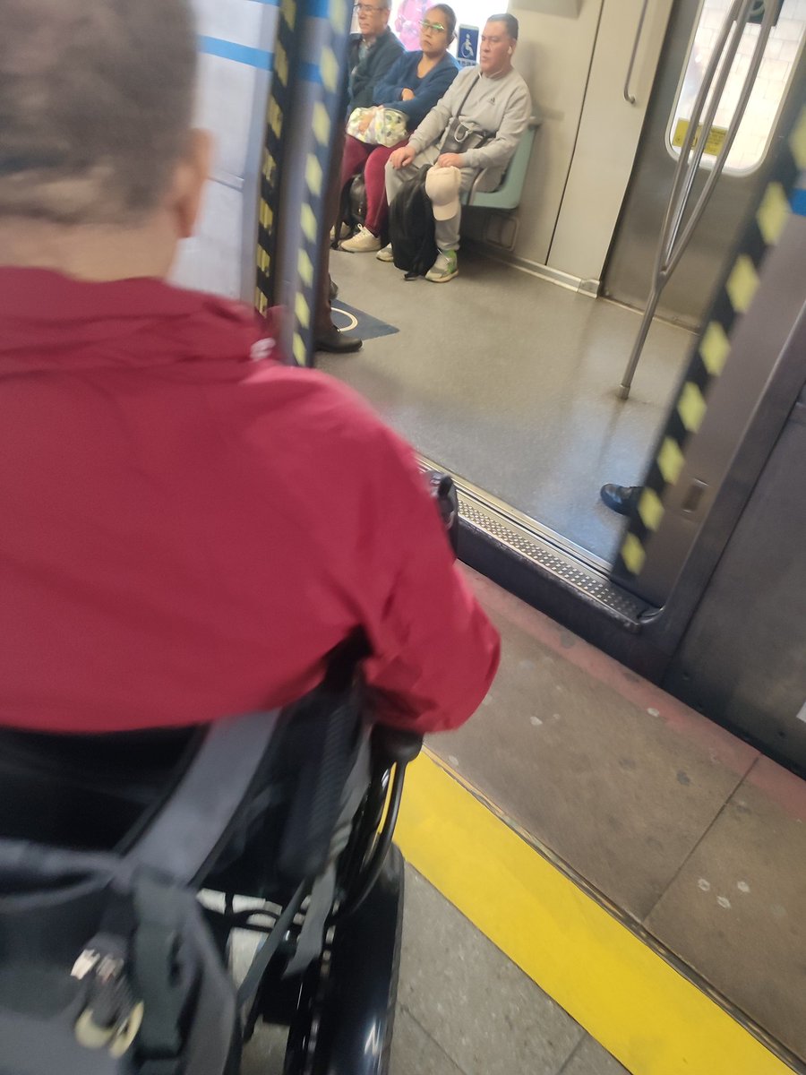 kproletariado's tweet photo. @metrodesantiago https://t.co/hvPFafu0X9