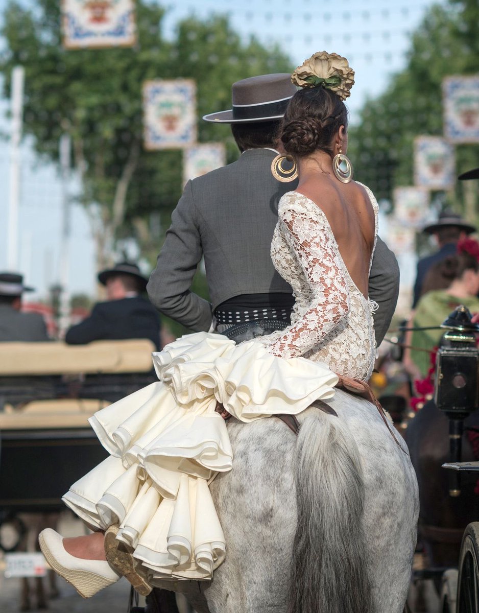 Maria Elisa tweet media