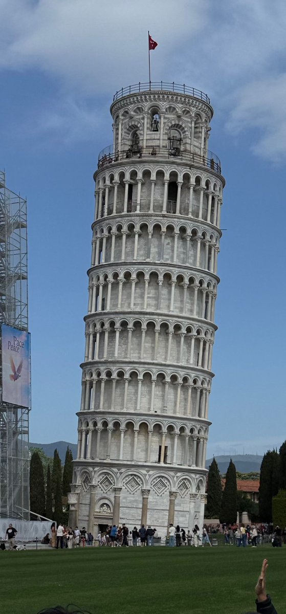 lapsedheathen's tweet photo. Pisa https://t.co/iH7D5du3vy