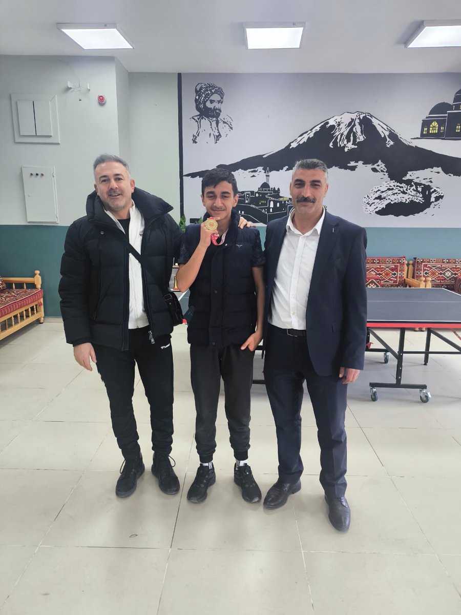 ALPASLAN ORTAOKULU tweet media