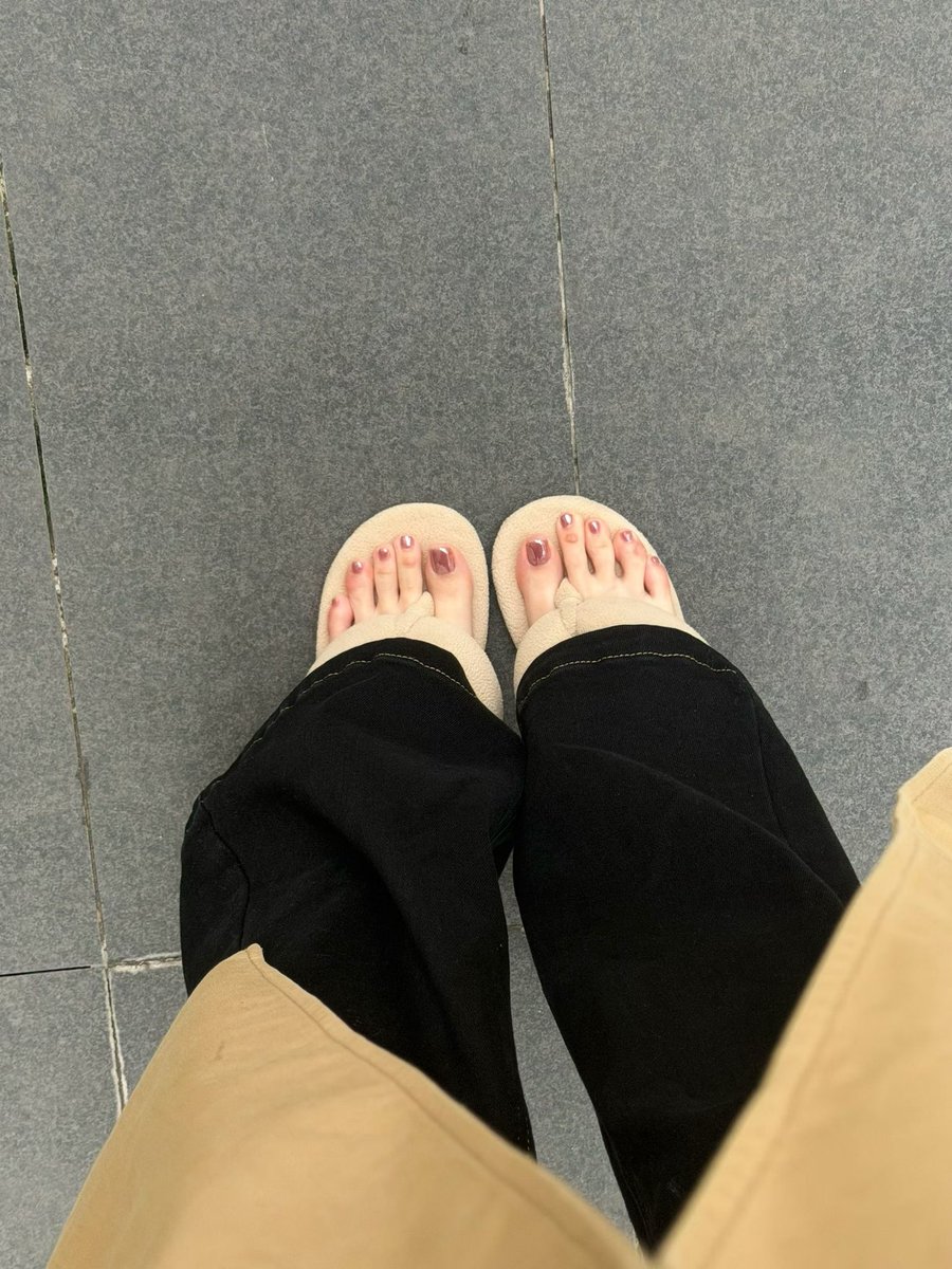 东北足控卡老师 tweet media