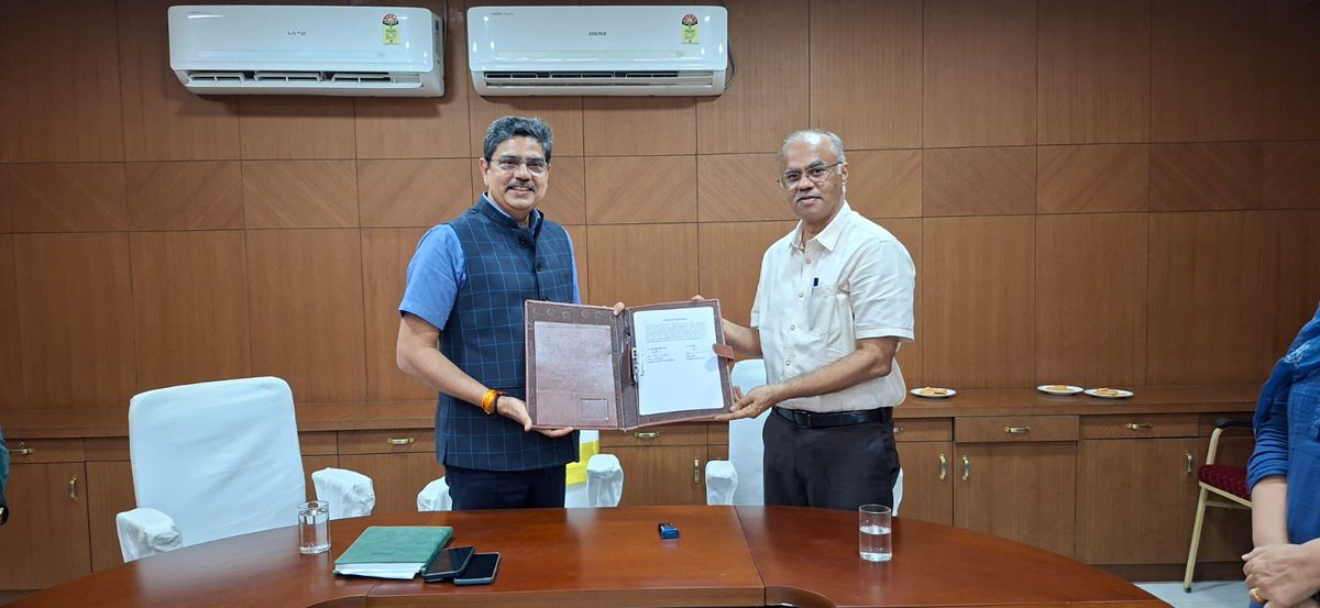 Professor Alok Kumar Rai tweet media