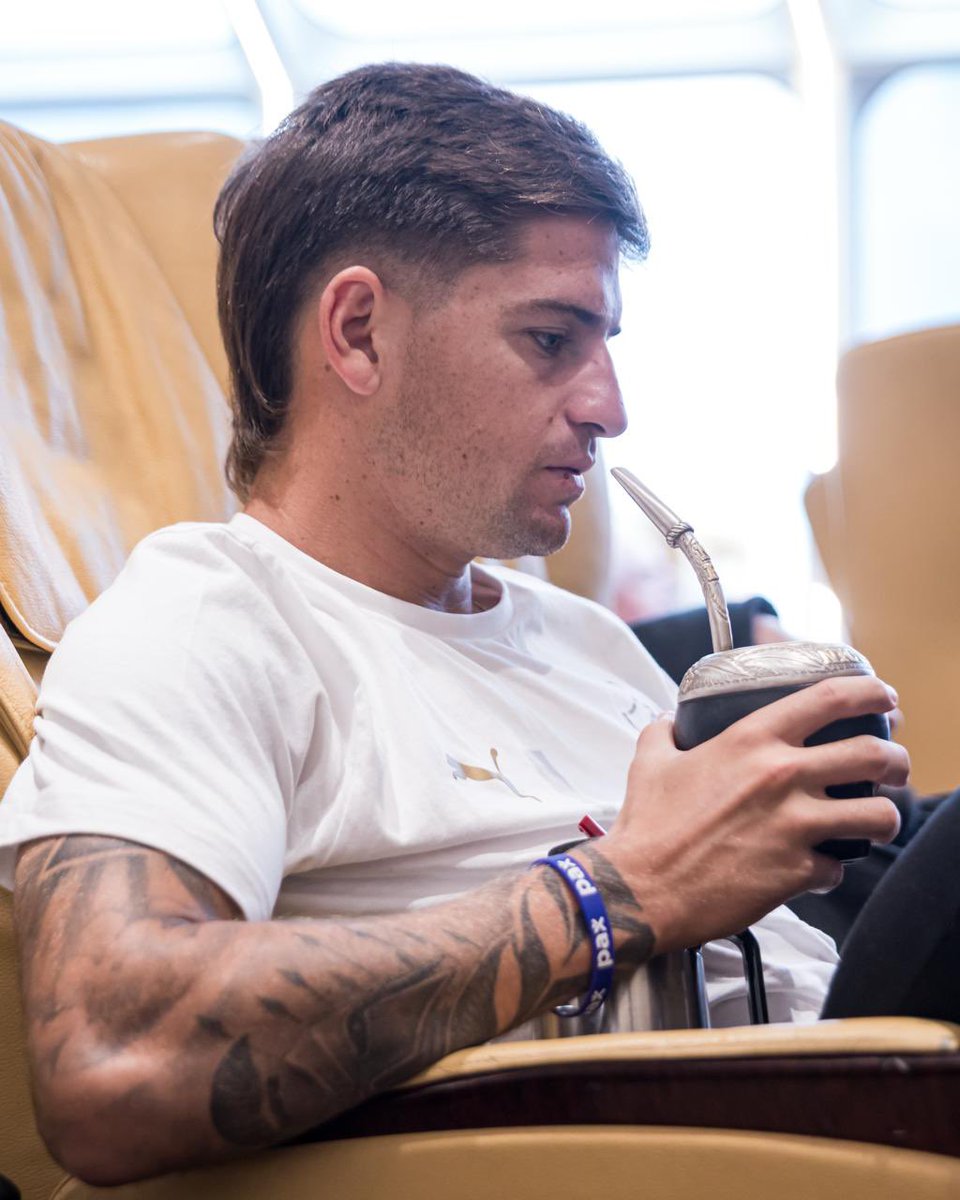 caplatense's tweet image. 🚢 Comenzó el viaje, siempre acompañados por @paxassistance. La asistencia al viajero oficial de #Platense 💜🦑

#𝐎𝐫𝐠𝐮𝐥𝐥𝐨𝐌𝐚𝐫𝐫𝐨́𝐧🤎