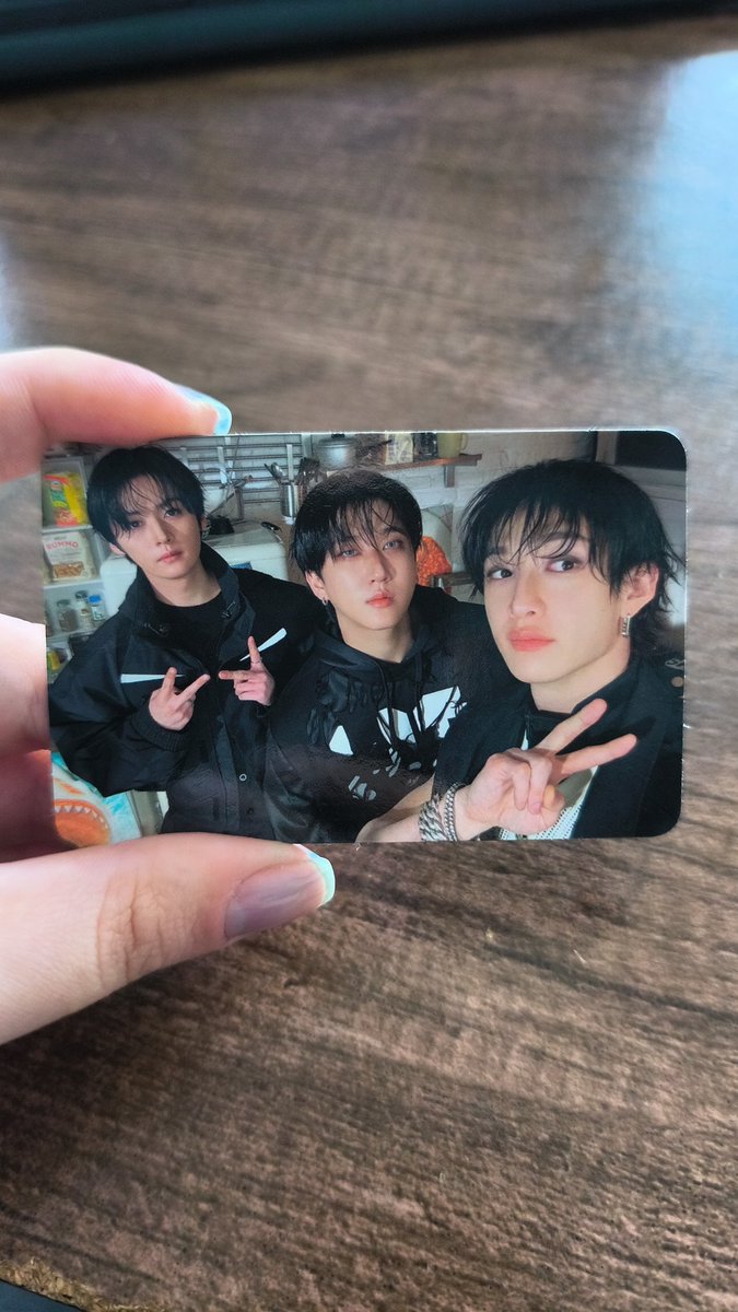 dani(ficada) ☆ viu o SKZ tweet media