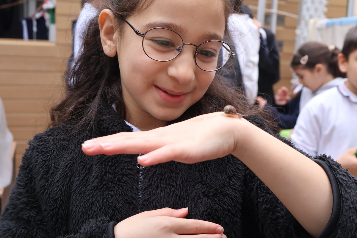 Ecosystemhub's tweet photo. 🏫 EcosySTEM Eğitim Merkezi, Nihat Işık İlkokulu’nun 3. sınıf öğrencilerini misafir etti. 

“Toprak” ve “Biyoçeşitlilik” modülleriyle doğa ve bilim hakkında eğlendikleri bir keşfe çıktılar. 🌱🧪♻️

#EcosySTEM #IDEAUniversal #ÇevreEğitimi #STEM #Sürdürülebilirlik #Kadıköy https://t.co/xZEbHvAtfI