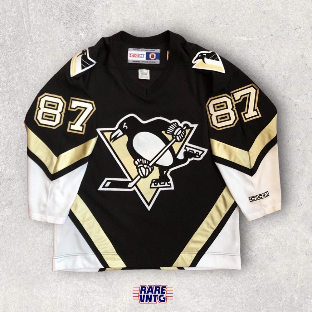 The HANKSTER tweet media