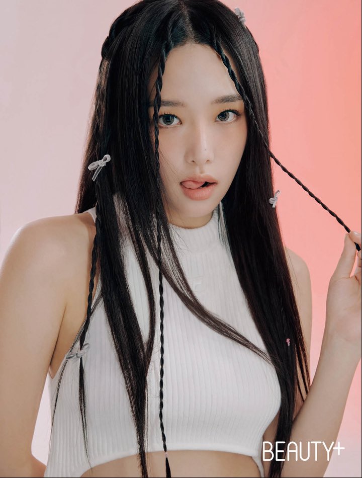 YENA Charts tweet media