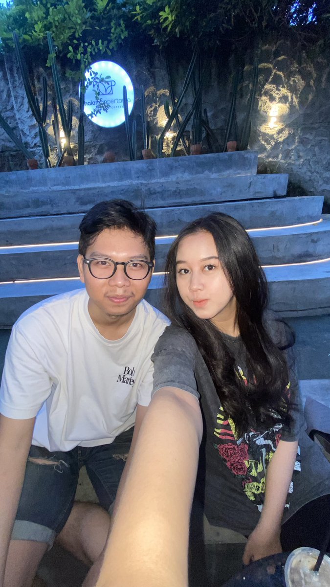 Awalizzanz's tweet photo. selamat ulang tahun hehe!🤍 https://t.co/YxEPJm5N0Z