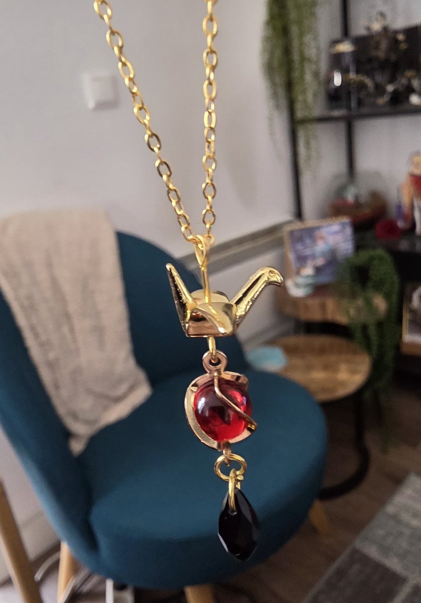 ponya_art's tweet image. More goodies arrived! I was initially just going to buy the gold coloured jewelry for an upcoming wedding, but I maaaaay have gotten a little lost in the shop and ordered a bunch more 😅 

In order: Jing Yuan, Caleb (x2), and Sylus inspired 🥰