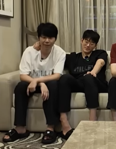 Le Hends Fu Joe tweet media