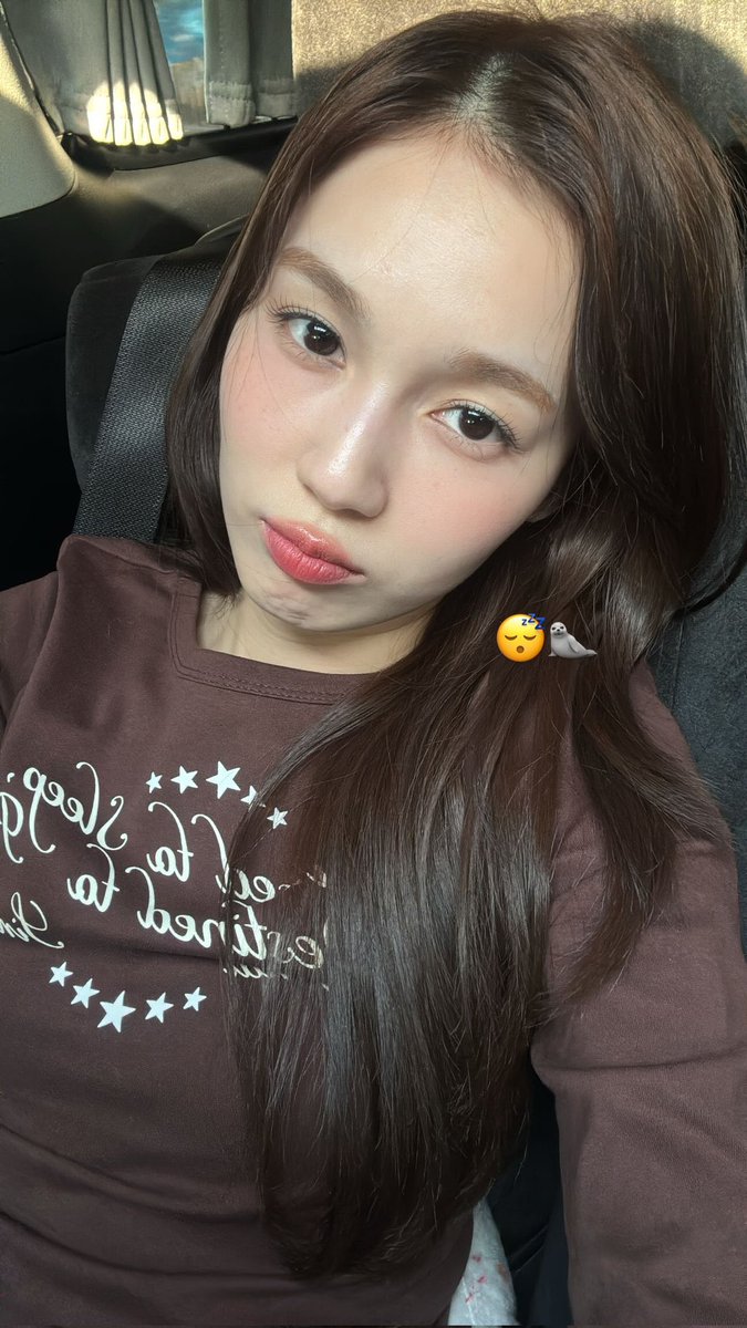 bb•blue🌧️🪴 tweet media