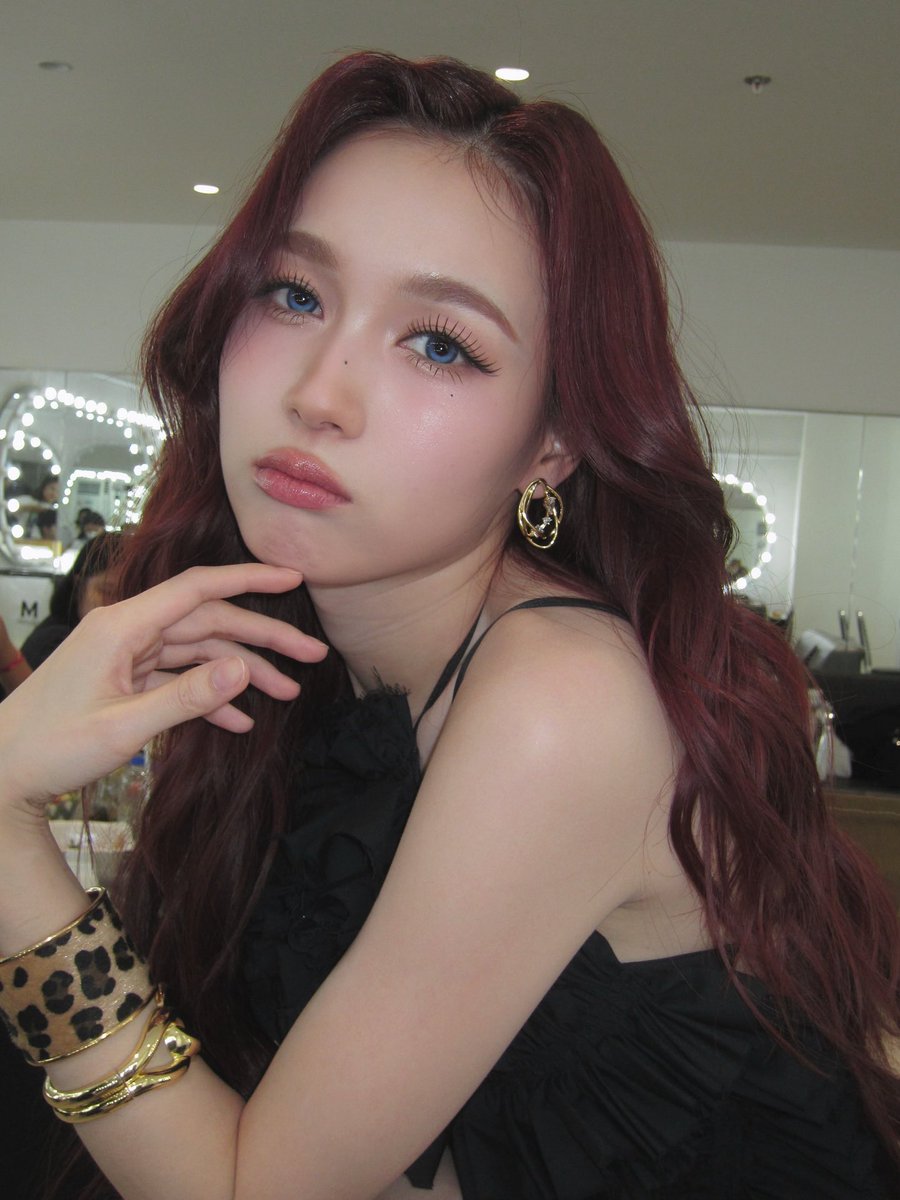 bb•blue🌧️🪴 tweet media