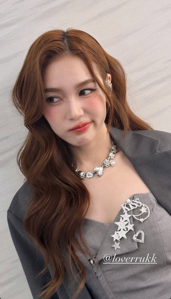 bb•blue🌧️🪴 tweet media