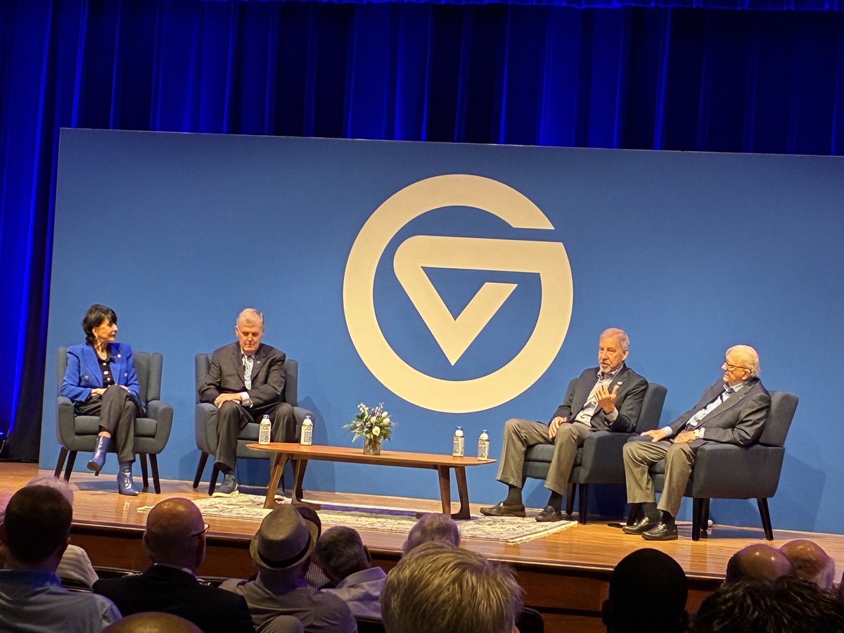 KeriBecker33's tweet photo. Not many institutions get to have ALL the @GVSU President’s together. The shaping of this University continues based on the very same values that built us. https://t.co/QmlKZj5PMo
