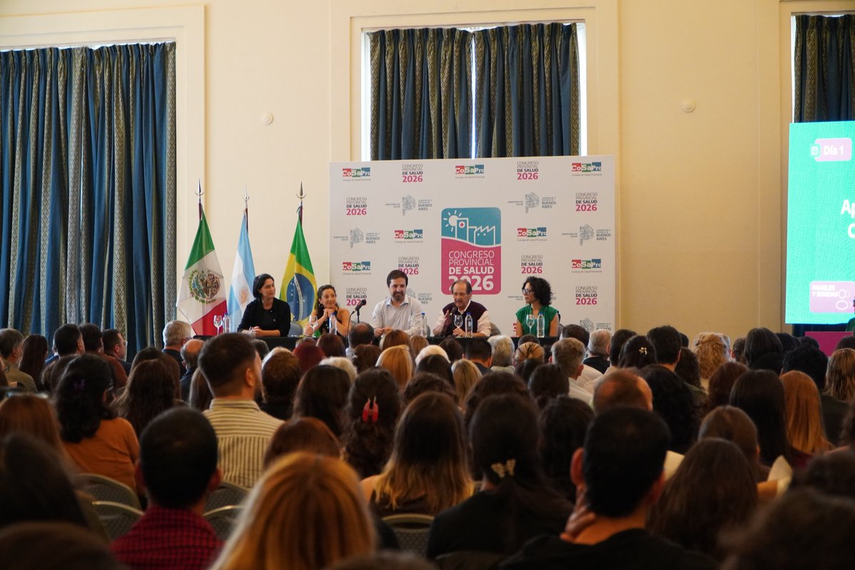 📣 | Con la apertura de las V Jornadas Científicas de Residentes dimos inicio al #CoSaPro2026.

Las y los residentes ocupan un lugar clave: se forman, trabajan, sostienen cotidianamente la atención y son indispensables para la construcción de la agenda sanitaria bonaerense 💪🏼.