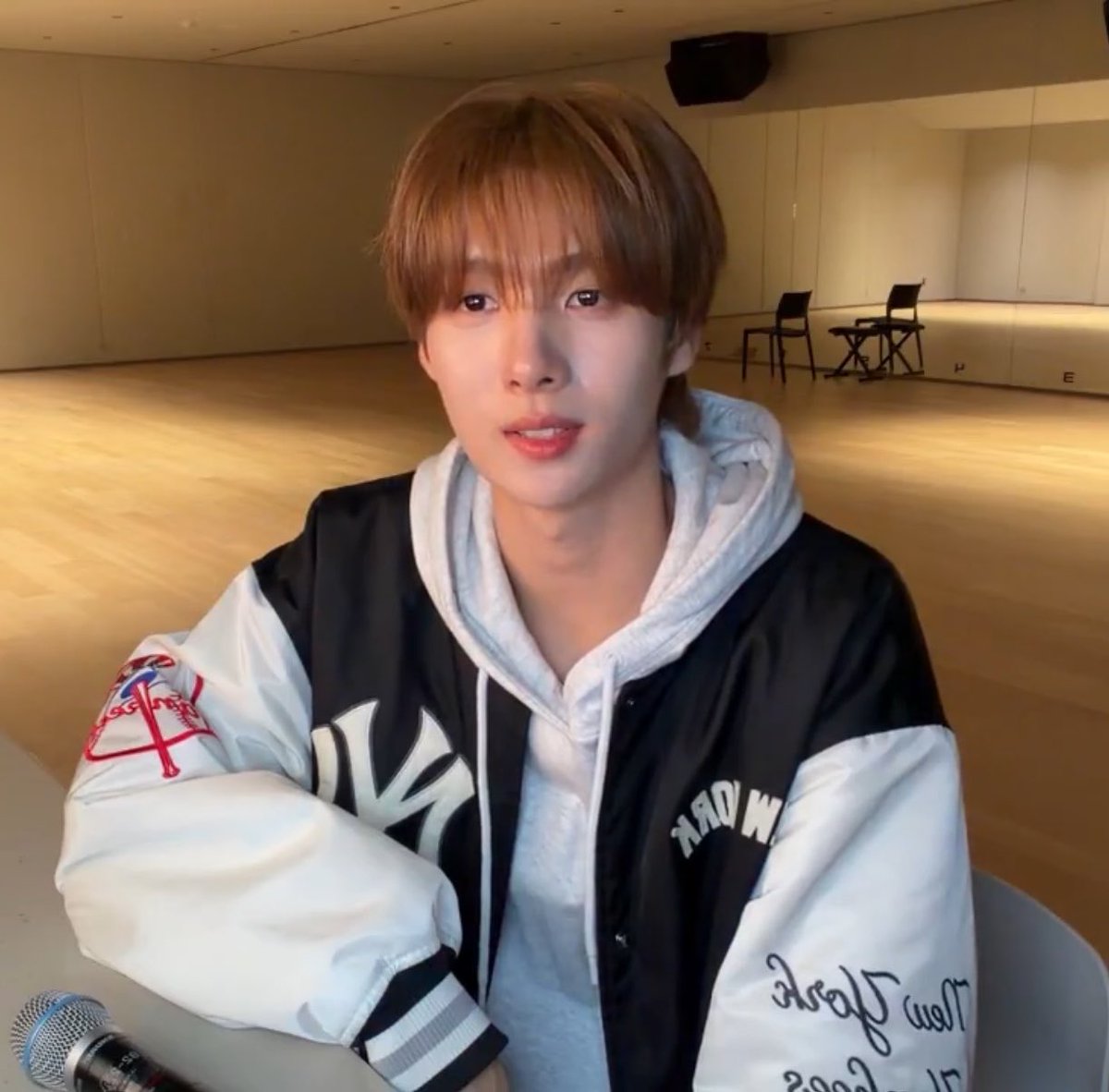 영만이 tweet media