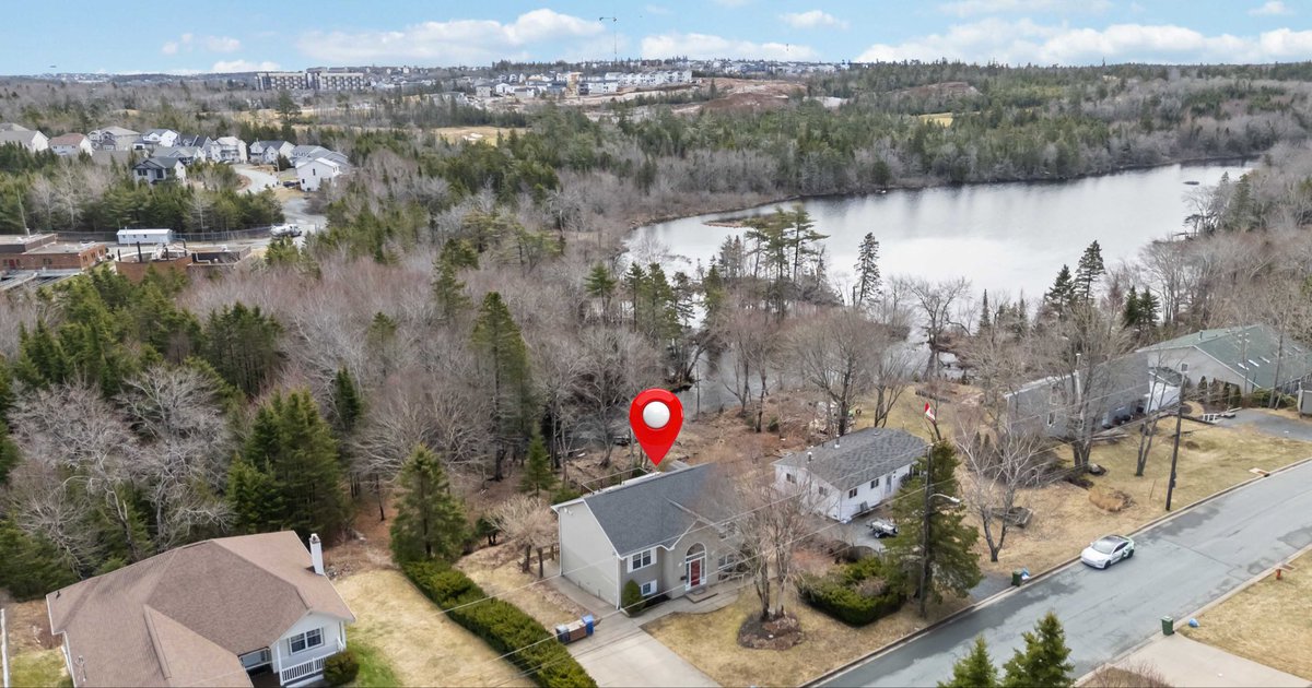 Cute Timberlea home hitting the MLS®️ system tomorrow!