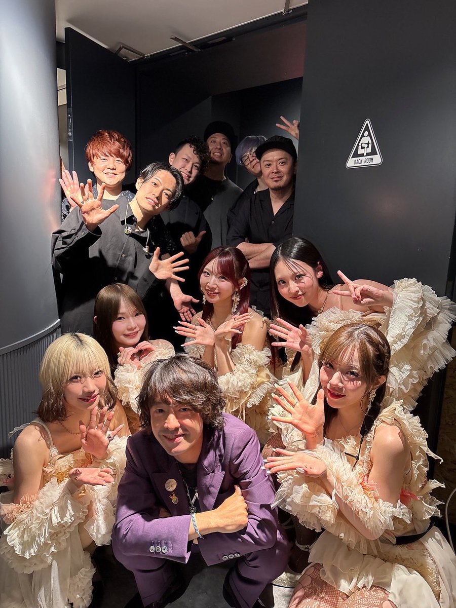 CiON【シーオン】 tweet media