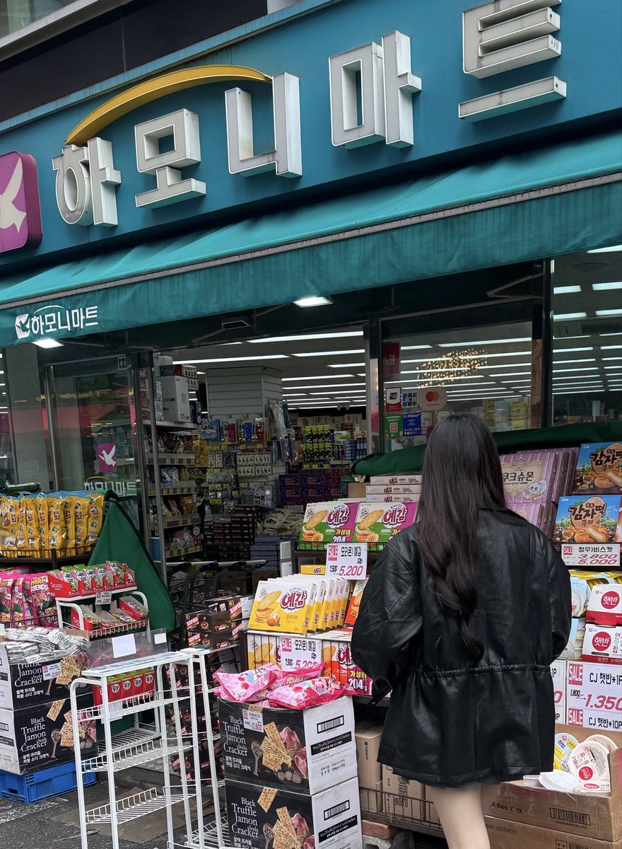 tuki.(17) tweet media