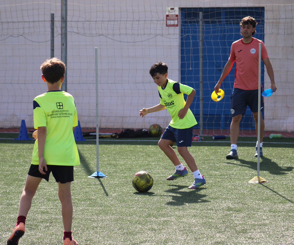 Academia MundoFútbol tweet media