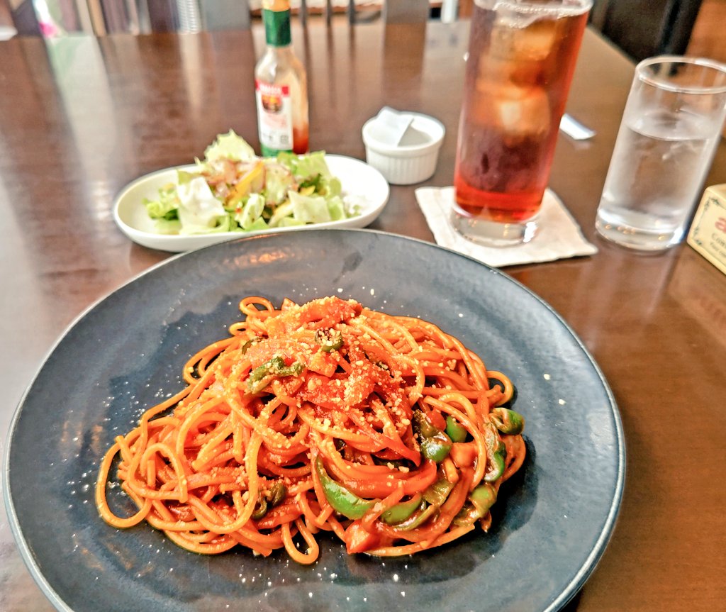 6ddhkvKwuA7iqAq's tweet image. 先月、恩師が亡くなった。
愛車 #MINI で山梨へ。片道一般道4時間。
ただ会いに行きたかった。
あの方がいなければ、実業団選手にも、今の自分にもなれていない。
娘さんが営む「キッチンそら」
でランチ #いちごパフェ も頂いた！
教えは、今も生きている。
それを背負って、これからも進む。