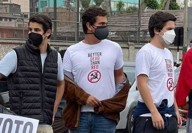 PicanteDKuy tweet media