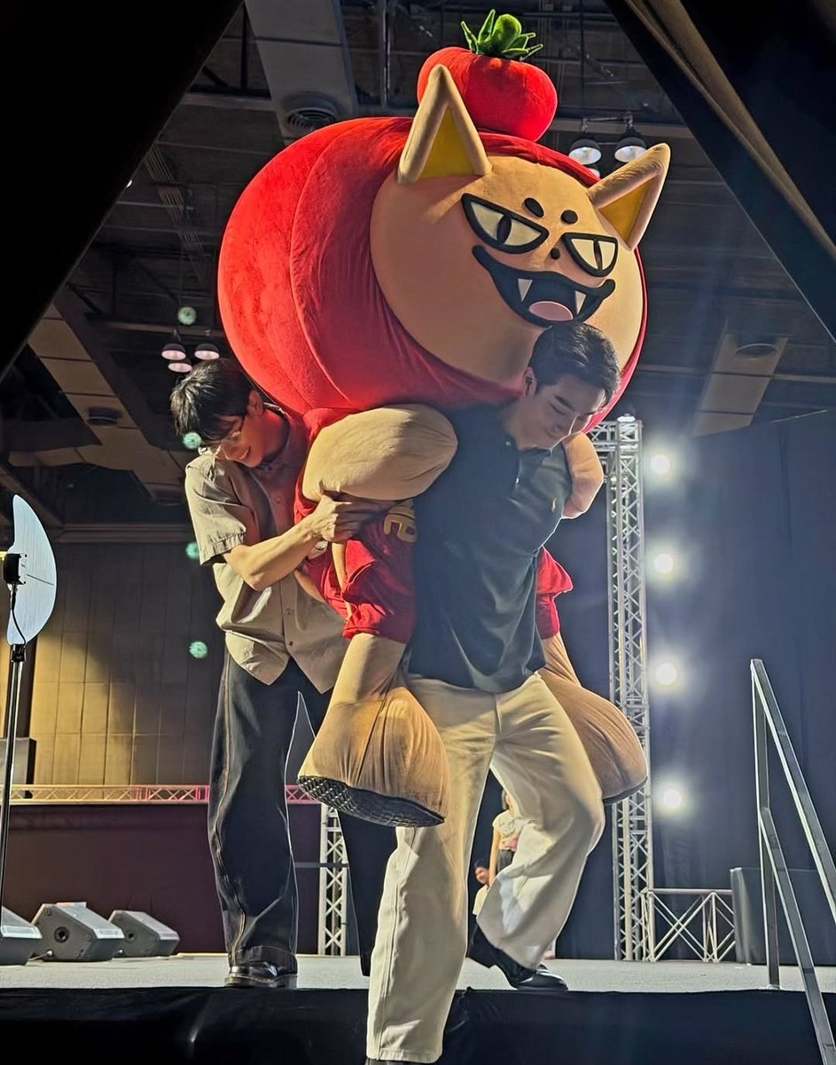 พี่นอนอที่ชอบกินกะเต๋ว🍜| ꜰʙ🦊🍅 tweet media