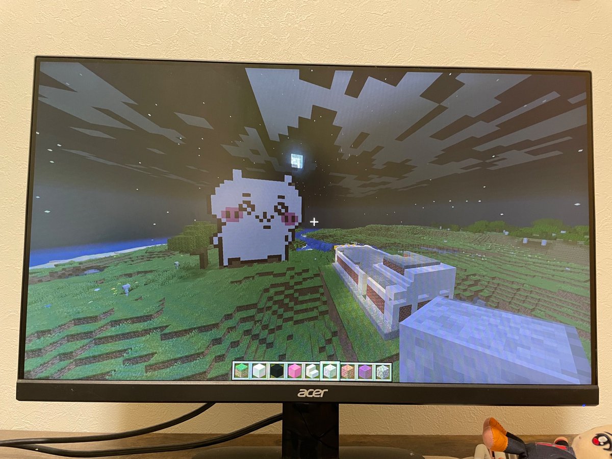 マイクラでちいかわ作ってる
#マイクラ初心者