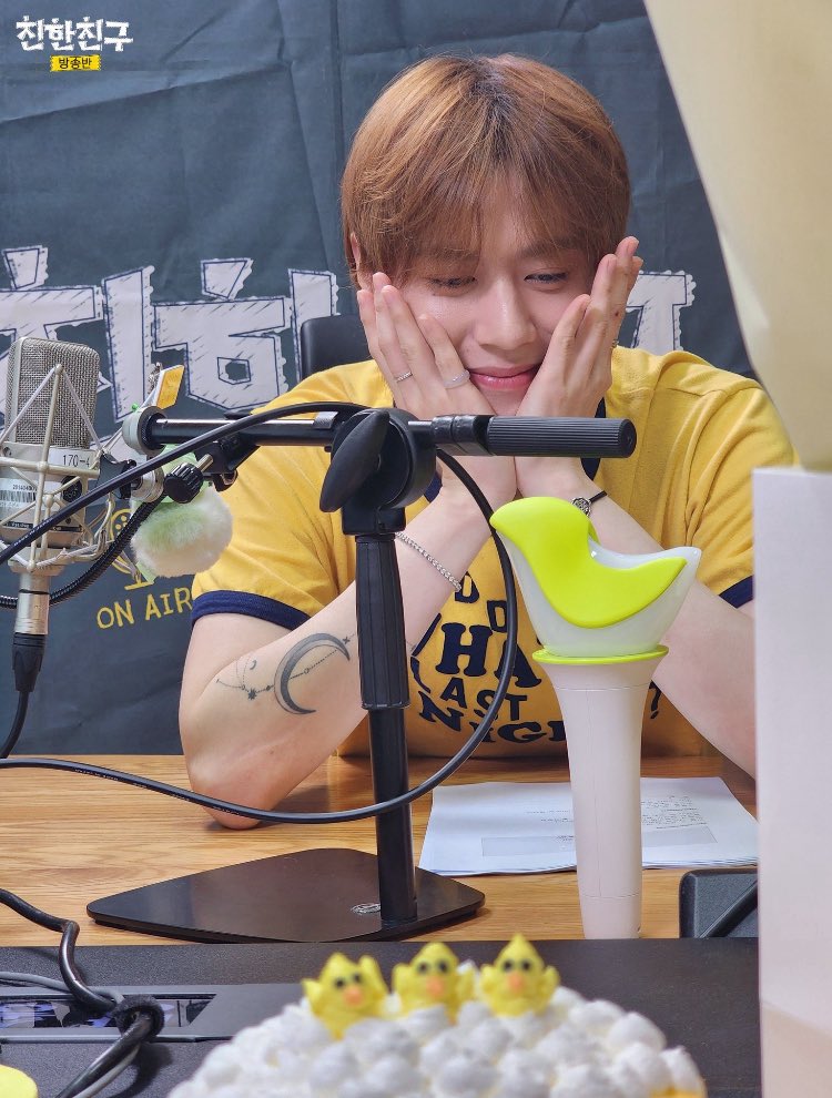 🌼🦩DåndelîöN🦩🌼🌈🐜นูน่าของน้องคยอมค้าบบ🧸 tweet media