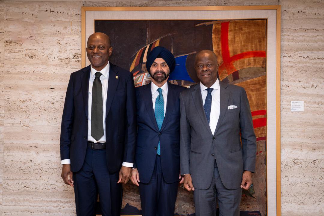 cenbank's tweet photo. Meeting With The World Bank President:  As part of the Nigerian delegation’s strategic engagements at the Spring Meetings of the International Monetary Fund (IMF) and the World Bank, the Governor of the Central Bank of Nigeria (CBN), Mr. Olayemi Cardoso and the Minister of Finance and Coordinating Minister of the Economy, Mr. Wale Edun,  met with the President of the World Bank, Mr. Ajay Banga, in his office in Washington, on Tuesday, April 14, 2026.
 
#CBN