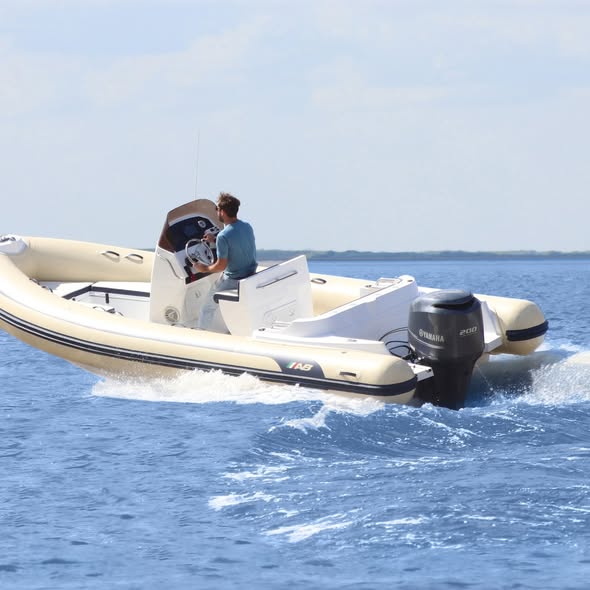 AbInflatables's tweet photo. Some days aren’t meant to stay docked.
They’re meant to chase the horizon — full throttle, wind in your face, and nowhere you have to be. 📷📷
With AB INFLATABLES, the journey is just as good as the destination.
#ChaseTheHorizon #ABInflatables #BoatLife #OnTheWater https://t.co/H9k59sv9et