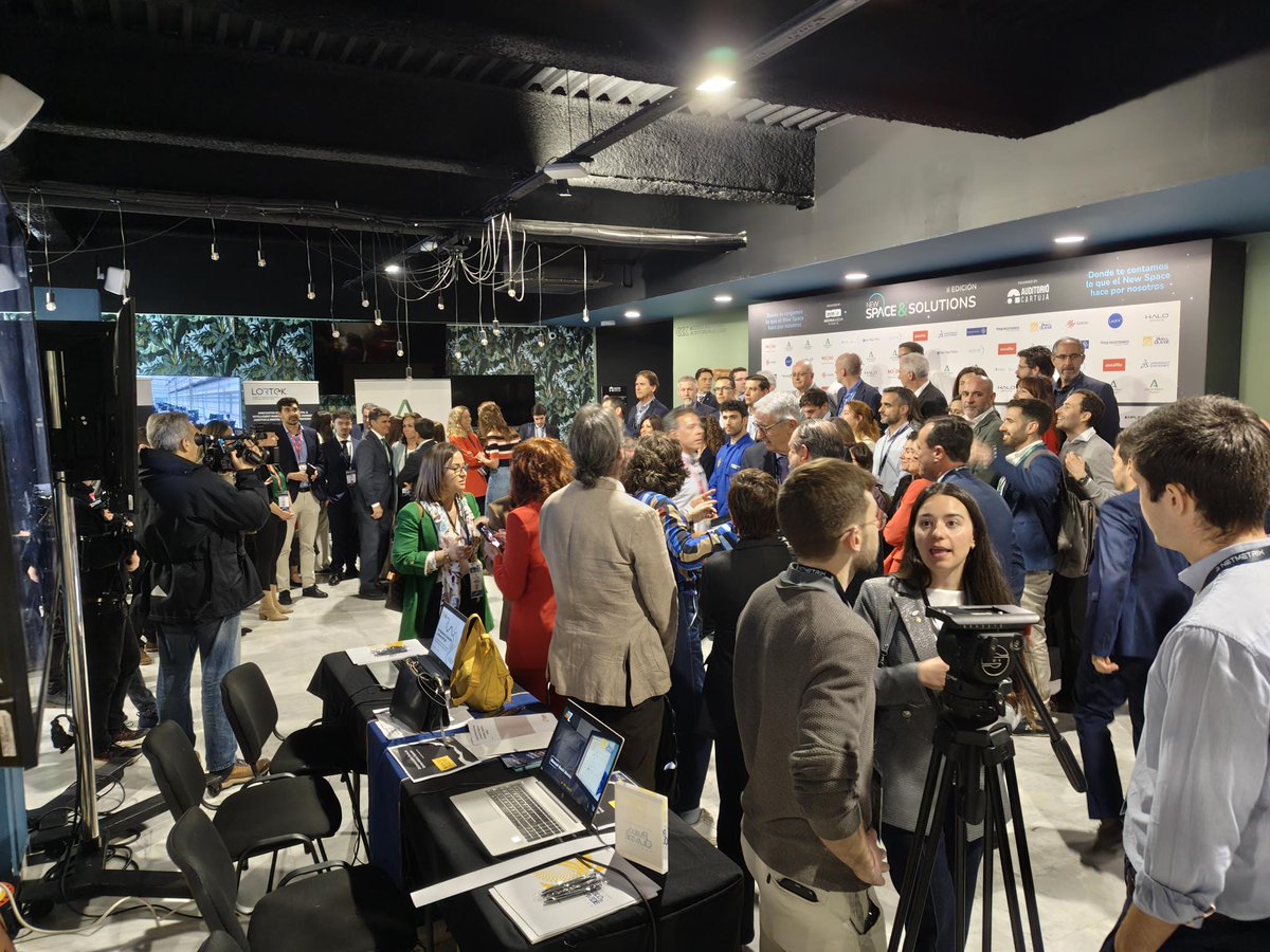 AmplifySoft's tweet photo. At @NSpaceSolutions 2026, big ideas are being shared — from space to the stage. At Amplify, we’re making sure everyone can follow them.

🎙️ Live subtitling &amp; translation
 → EN → ES
 → ES → EN

That’s AI applied where it matters: making events more accessible, more impactful. https://t.co/StmOTIWjEc