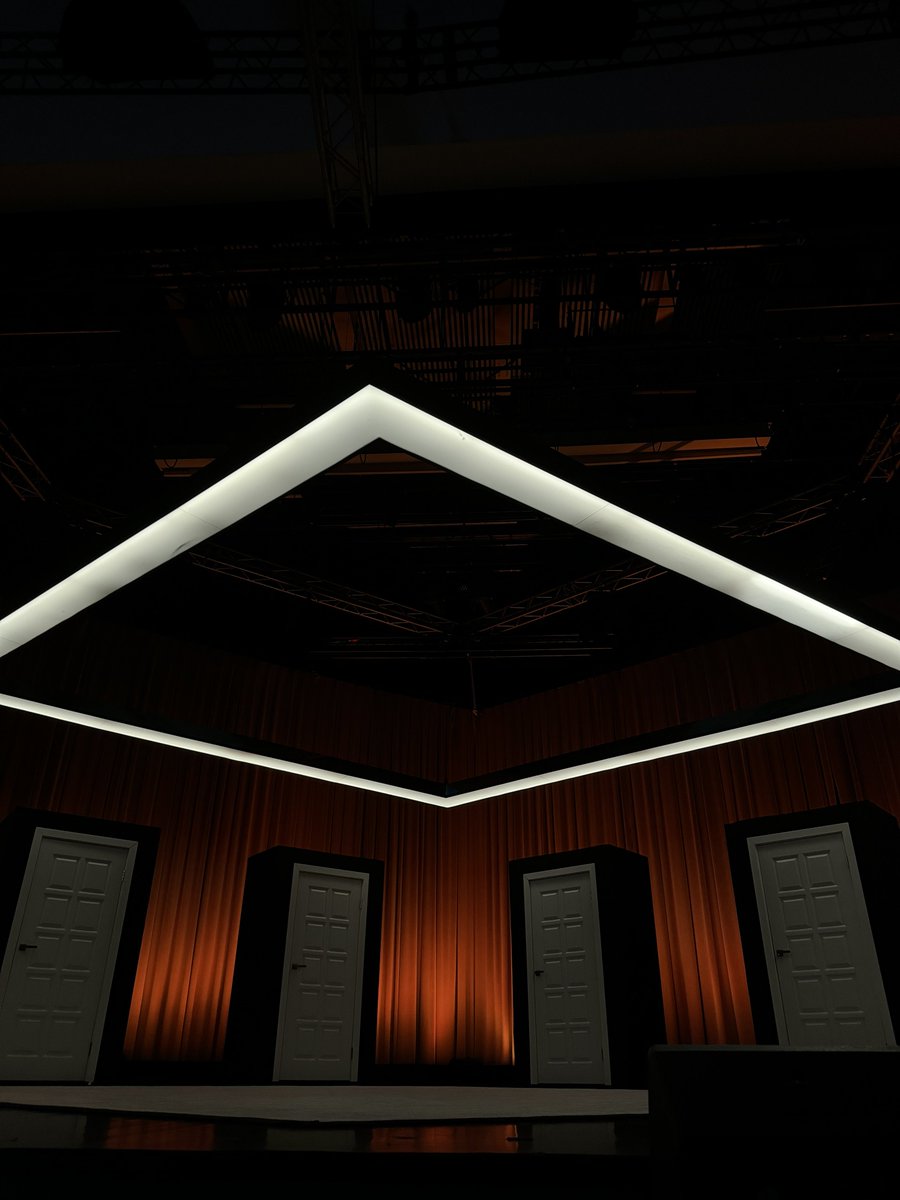 alena 🥖 tweet media