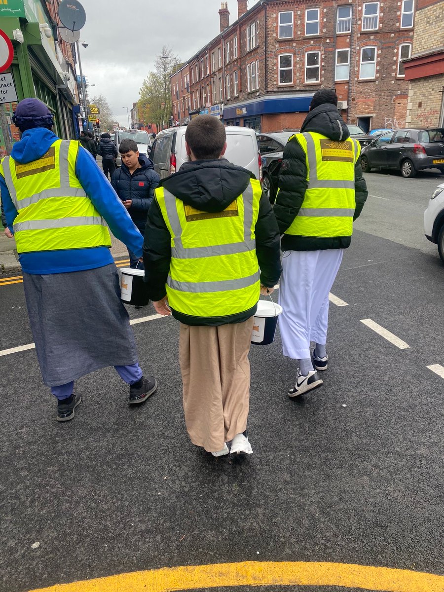 Markaz Bukhari Lpool tweet media
