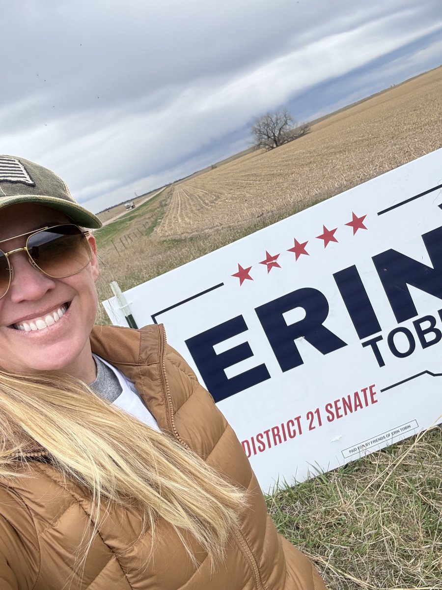 Erin Tobin tweet media